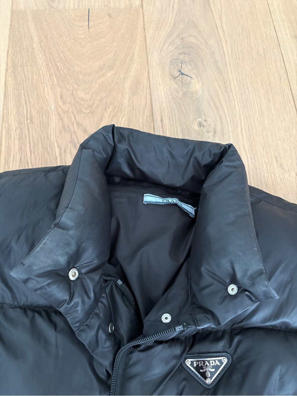 Prada Cropped Puffer Jacket Vest - Picture 5 of 16